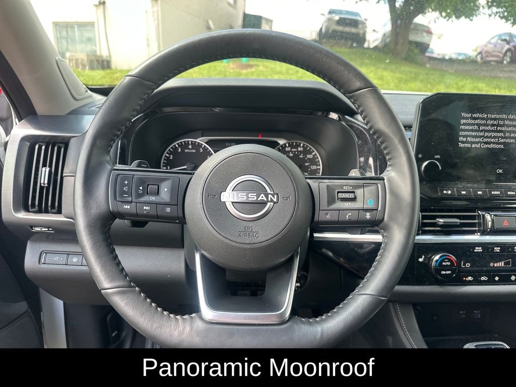 Used 2025 White Nissan SL image 13