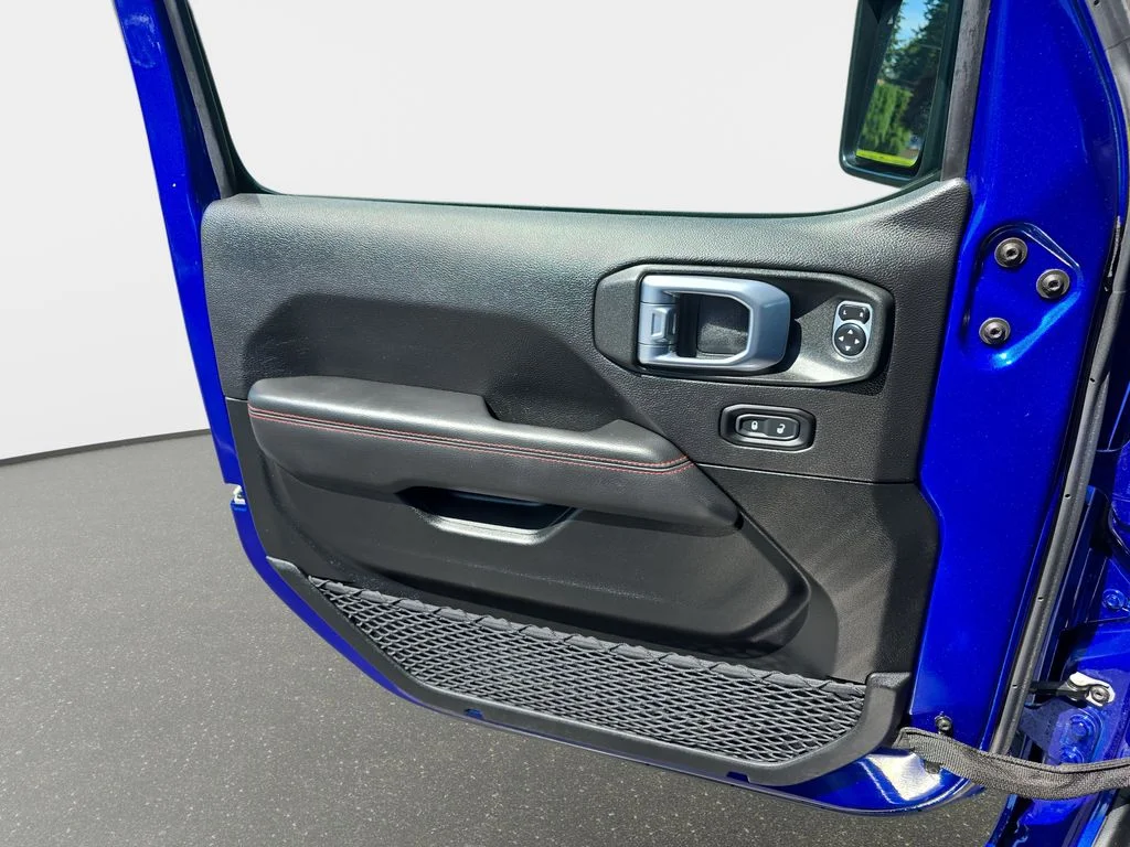 Used 2020 Blue Jeep Unlimited Rubicon image 28