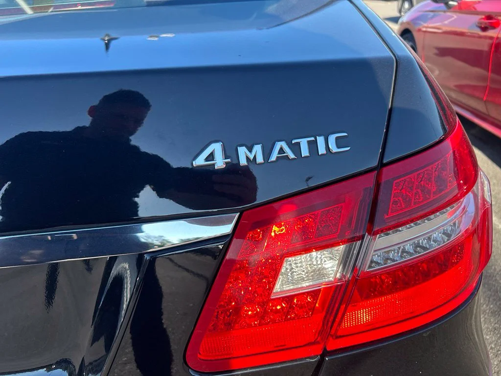 Used 2010 Black Mercedes-Benz E 350 image 10