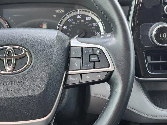 Used 2024 Silver Toyota LE Front-Wheel Drive image 27