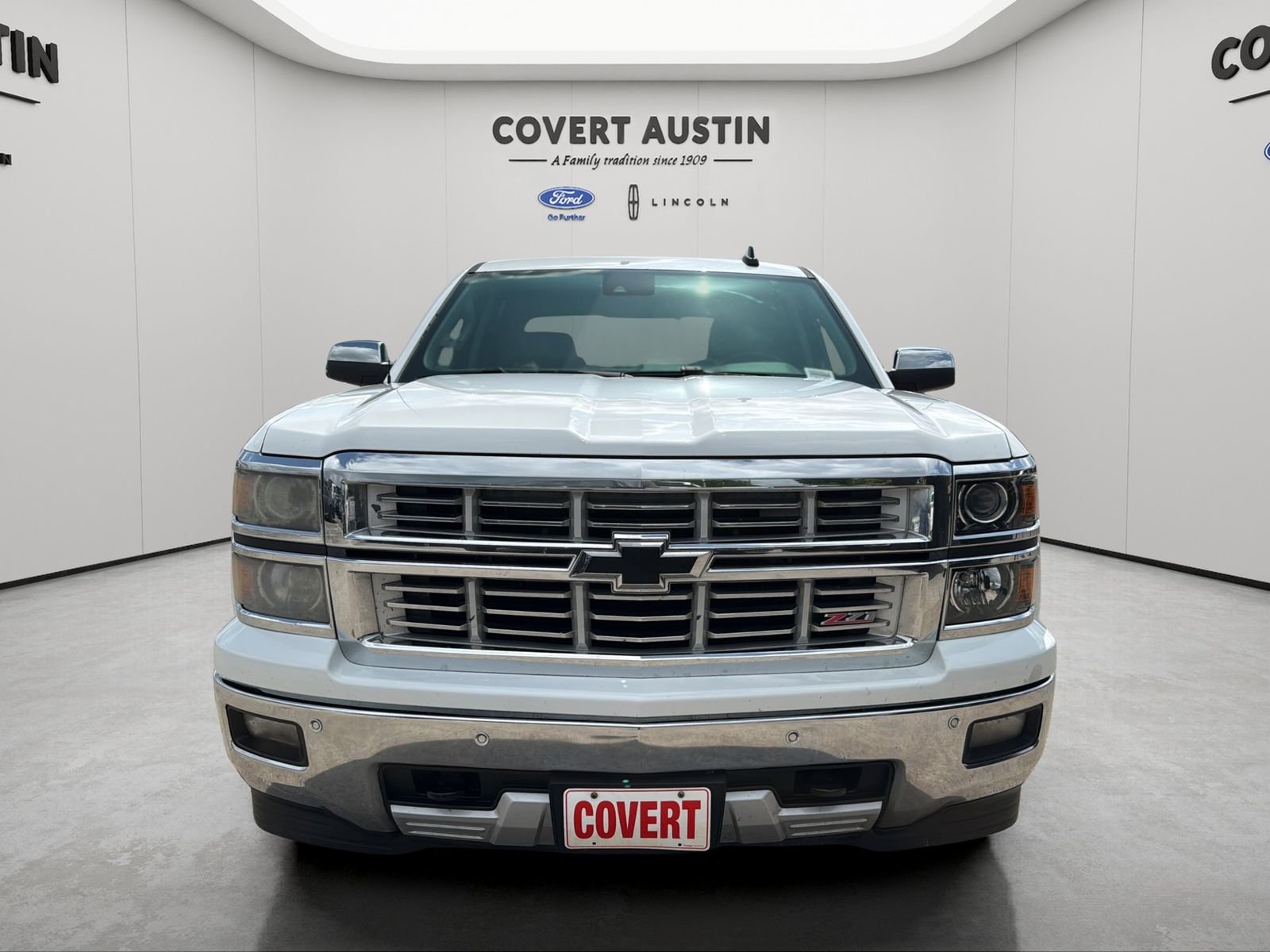 Used 2015 White Chevrolet LTZ image 8