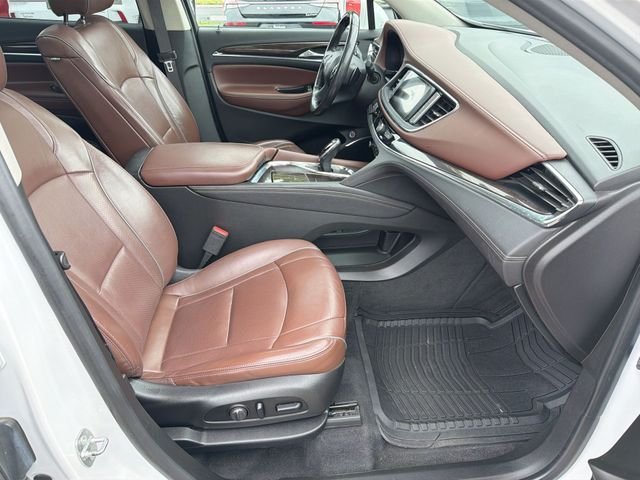 Used 2018 White Buick Avenir image 29
