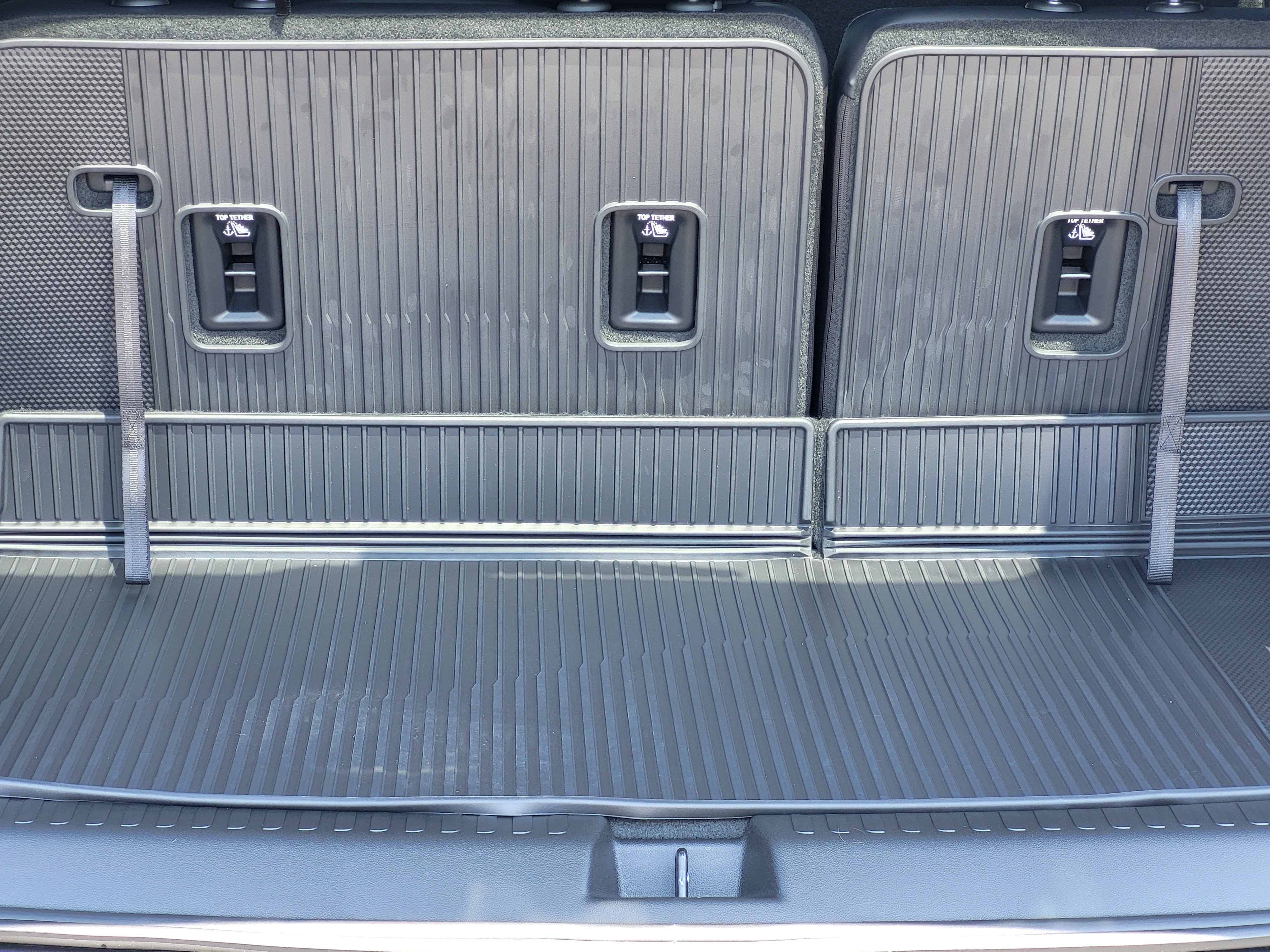 2026 GMC Acadia AT4 - Photo 26
