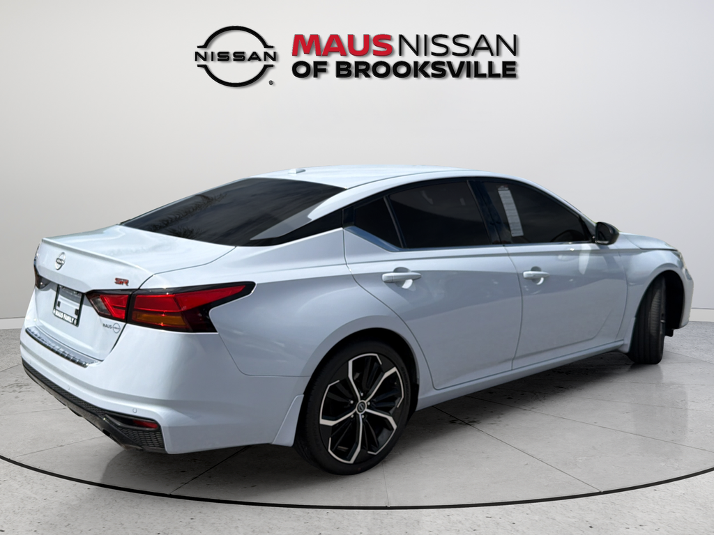 Used 2023 Pearl Nissan 2.5 SR image 12