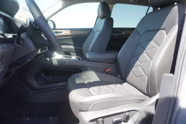 New 2026 Pure Gray Volkswagen 2.0T SE W/TECHNOLOGY image 17
