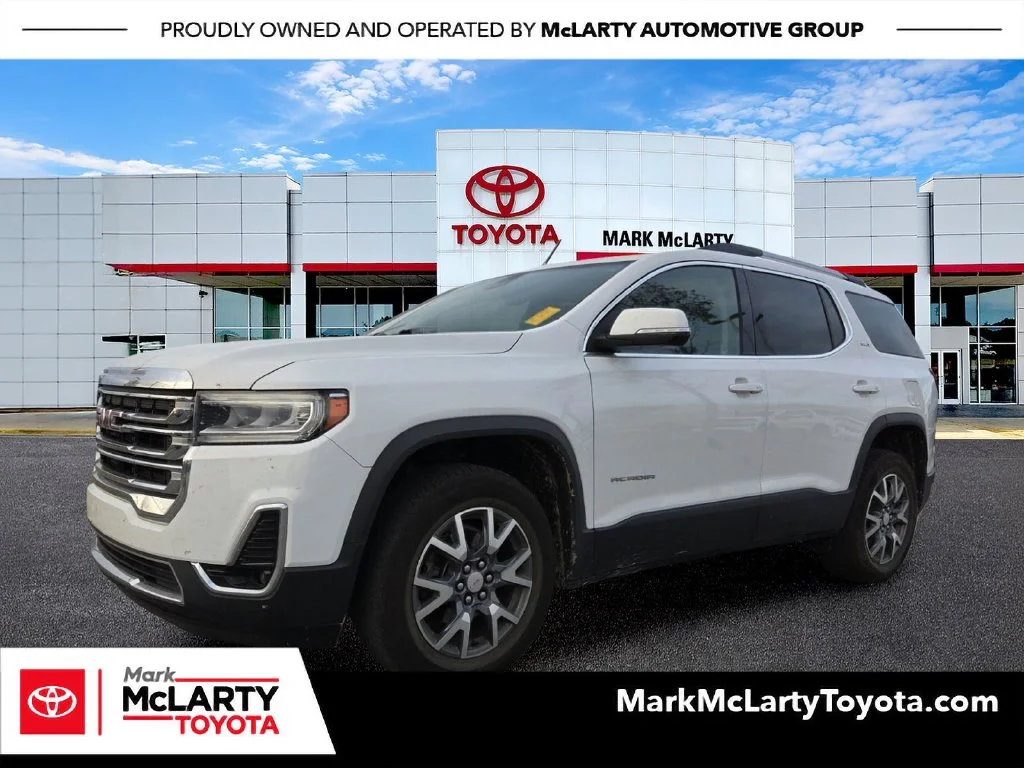 Used 2023 White GMC SLT image 1