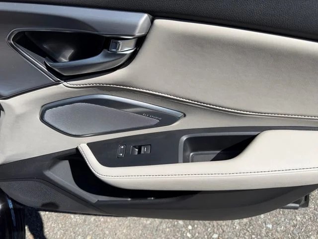New 2026 Majestic Black Pearl Acura Technology Package image 31