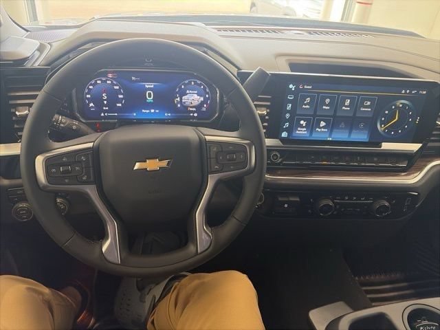 New 2026 Sterling Gray Metallic Chevrolet LT (2FL) image 28