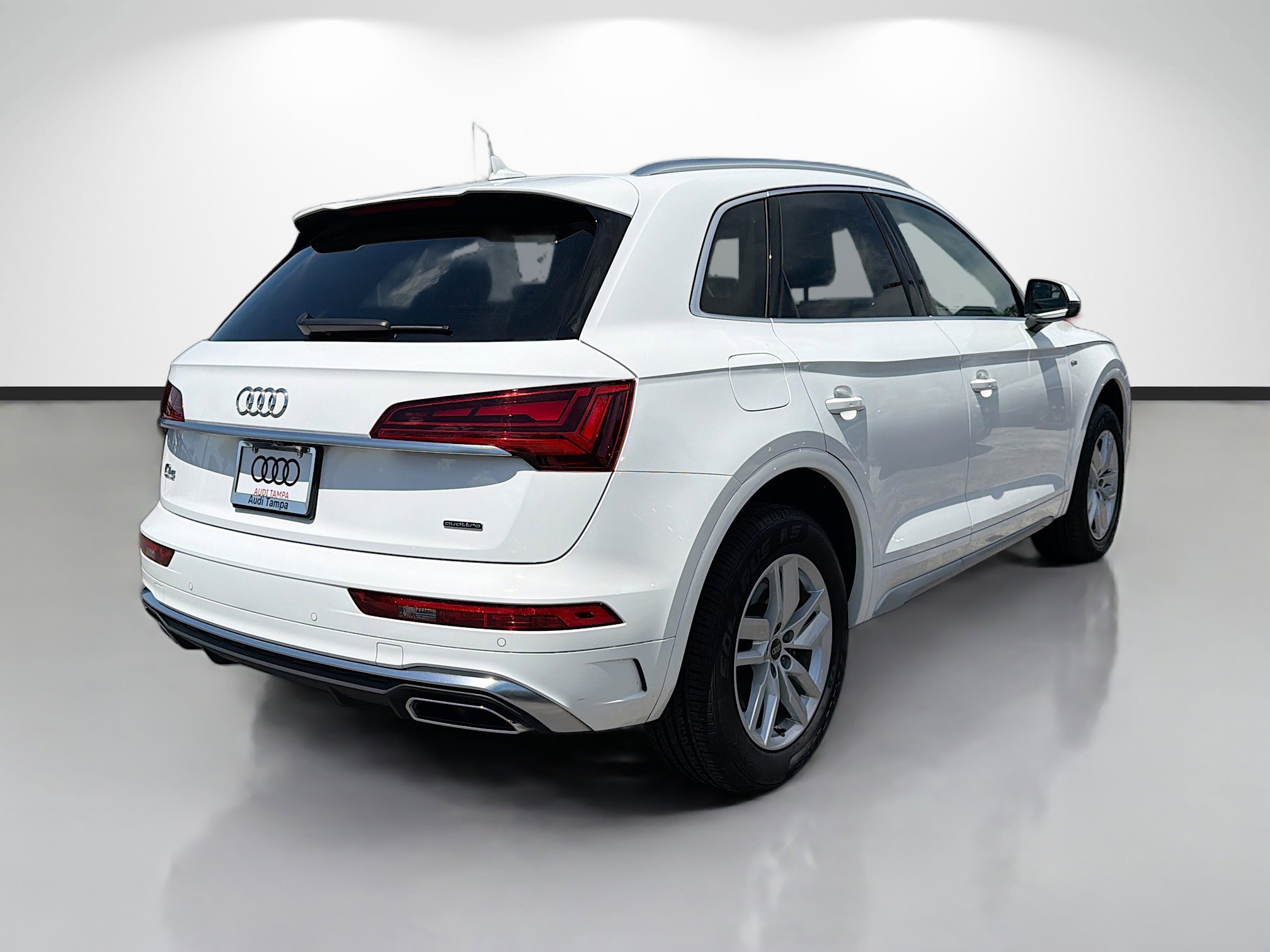 Used 2023 Ibis White Audi S line Premium image 3