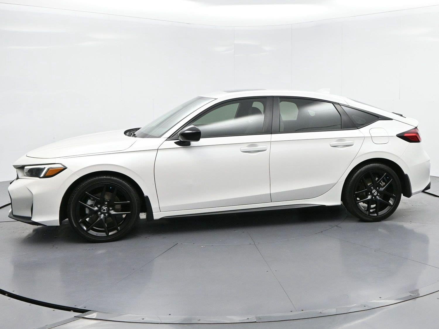 Used 2025 Platinum White Pearl Honda Sport image 4