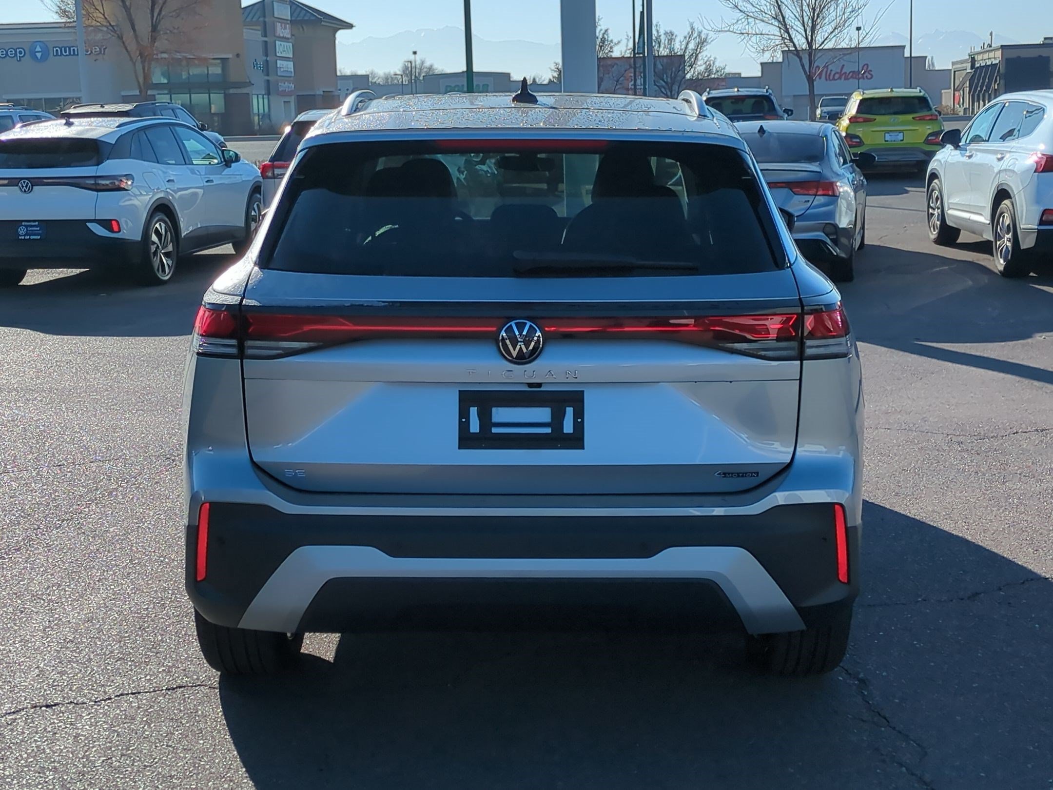 New 2026 Pyrite Silver Metallic Volkswagen SE image 4