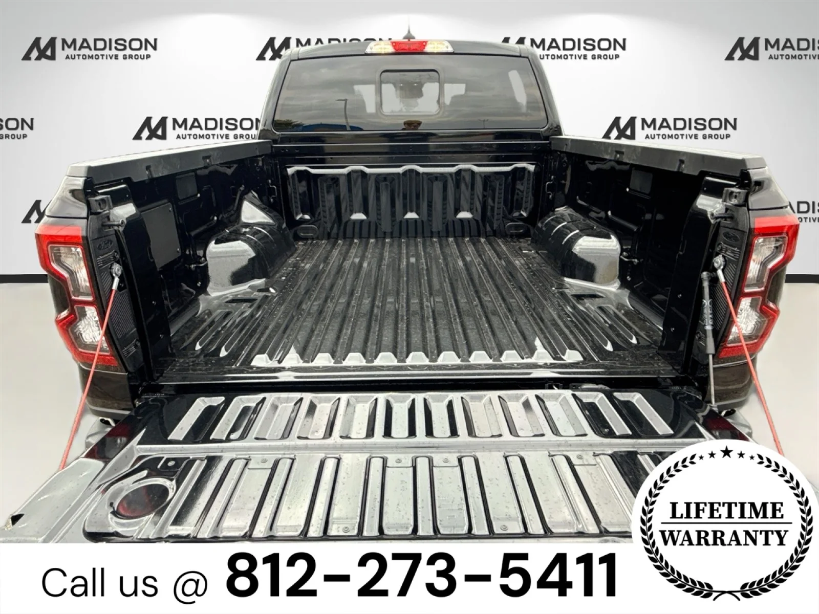 New 2025 Shadow Black Ford LARIAT® image 24