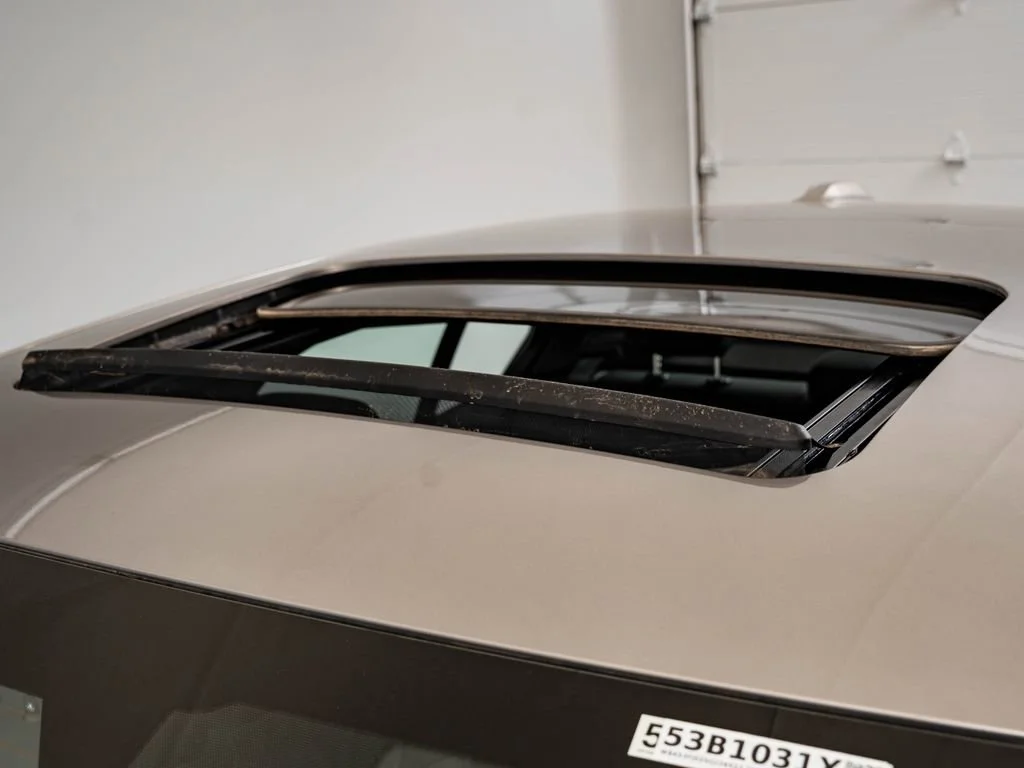 Certified Used 2025 Oxide Grey Met BMW 530i xDrive image 14