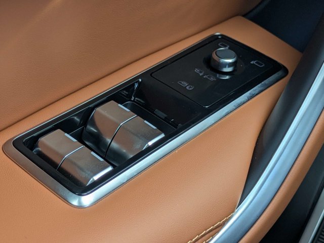 2026 Jaguar F-Pace R-Dynamic S - Photo 23