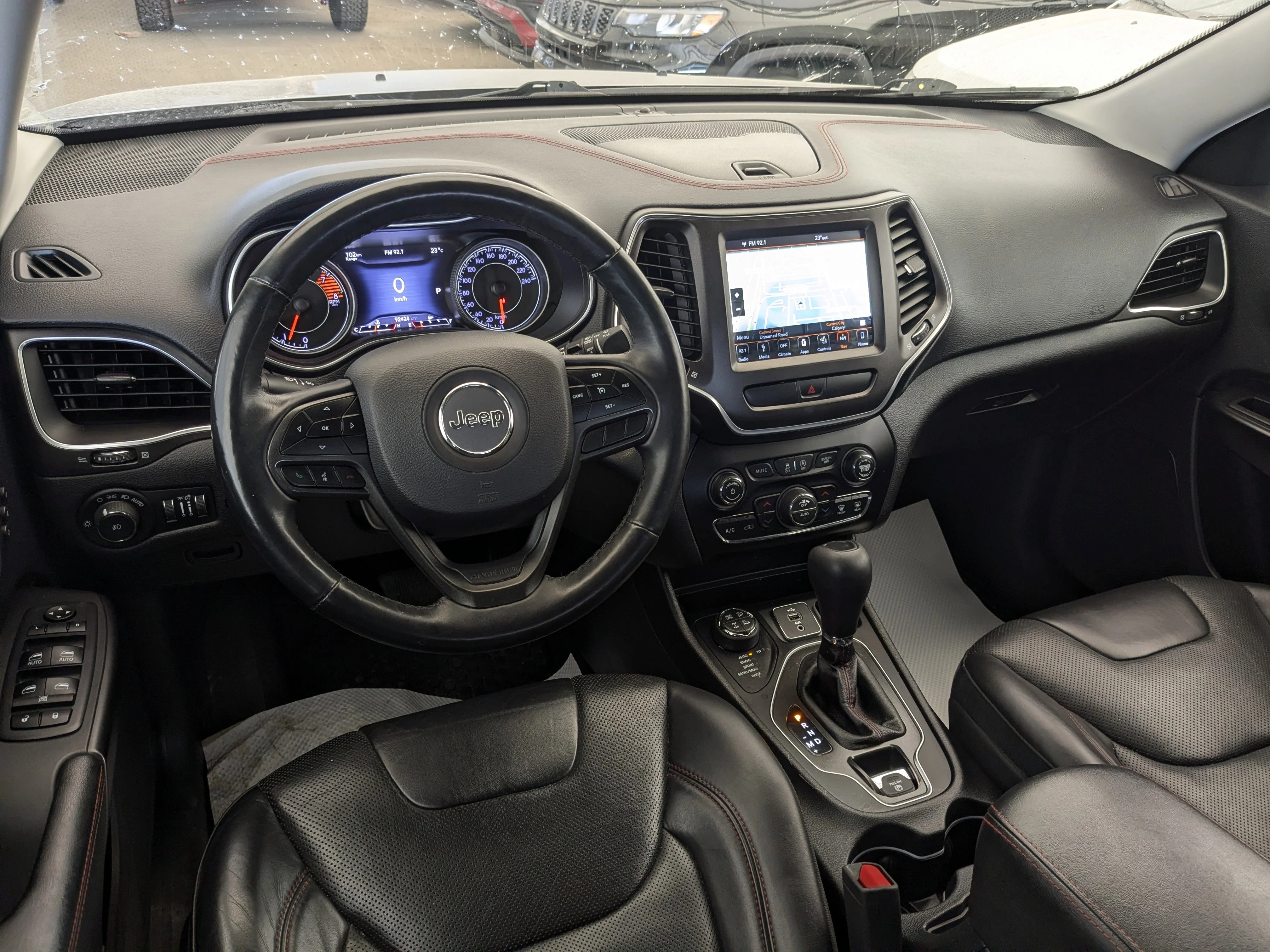 Used 2019 Grey Jeep Trailhawk Elite - Nappa Leather - Command View Sunroof - Trailer Tow - Heated & Cooled Seats image 25