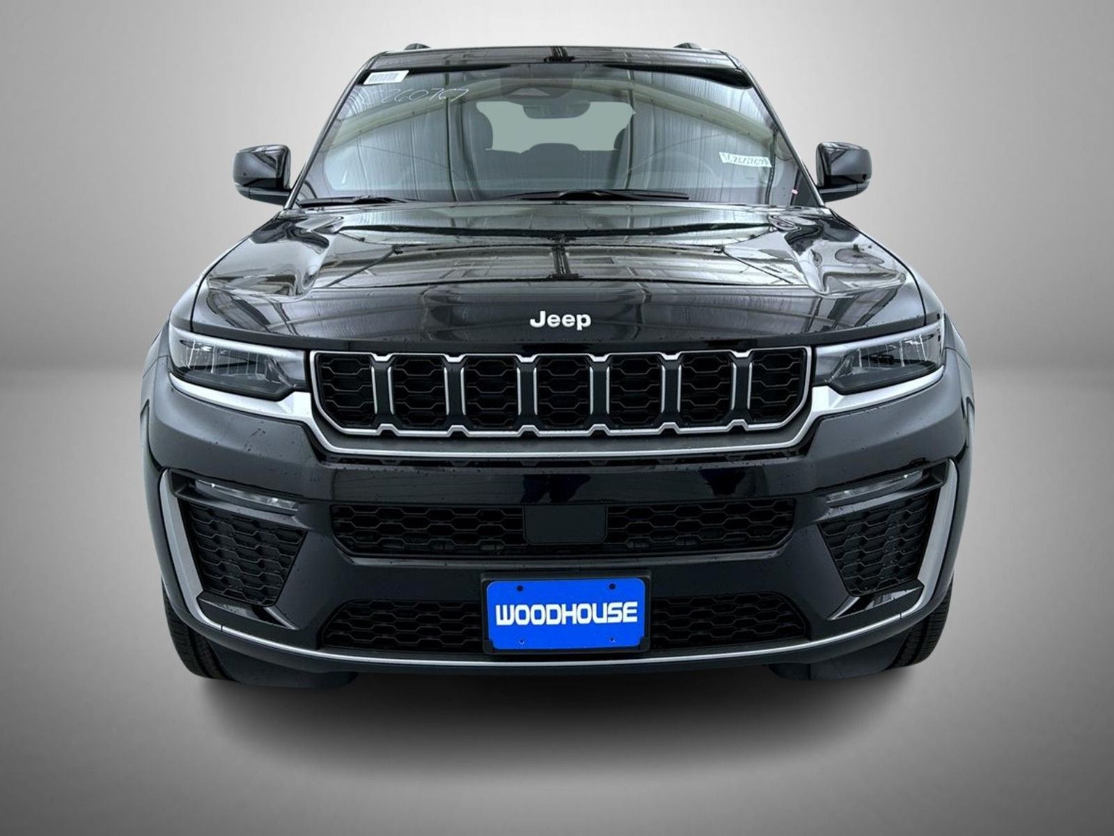 New 2026 Diamond Black Crystal Pearl-Coat Exterior Paint Jeep Limited image 2