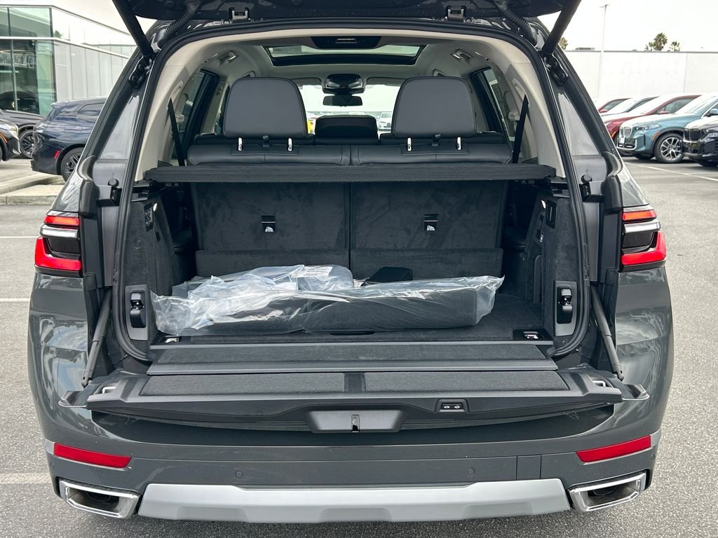 2026 BMW X7 40i - Photo 37