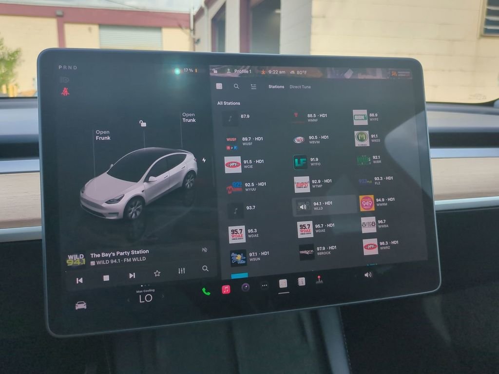 2024 Tesla Model Y Long Range - Photo 21