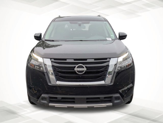 Used 2025 Black Nissan SL image 9