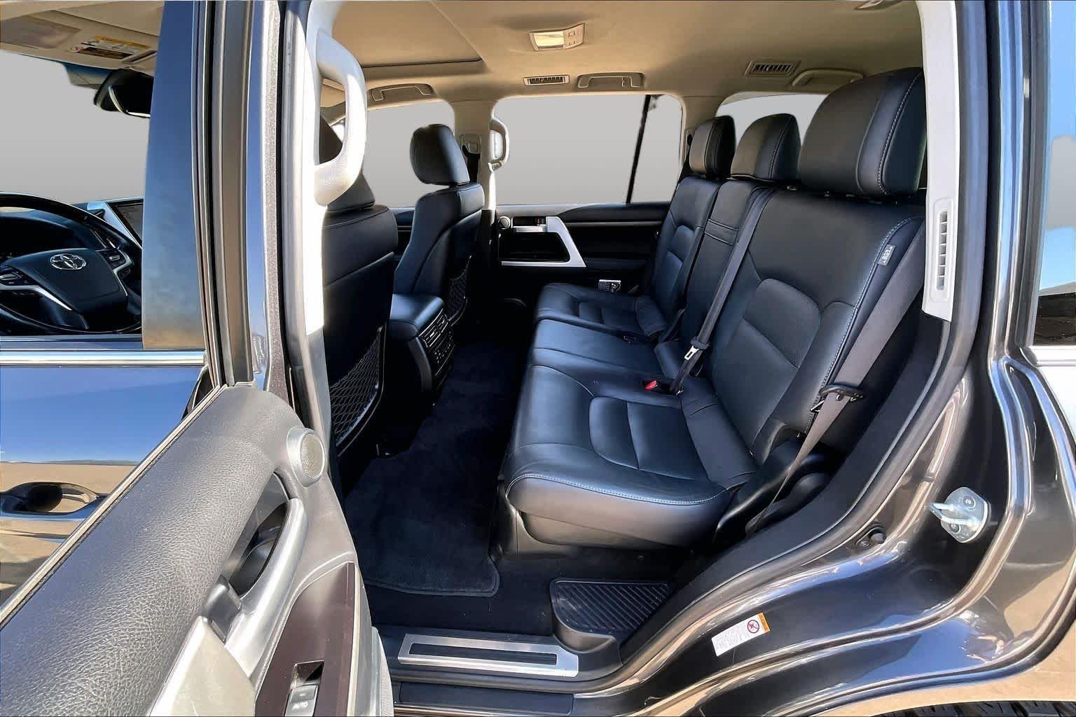 Used 2019 Magnetic Gray Metallic Toyota  image 19