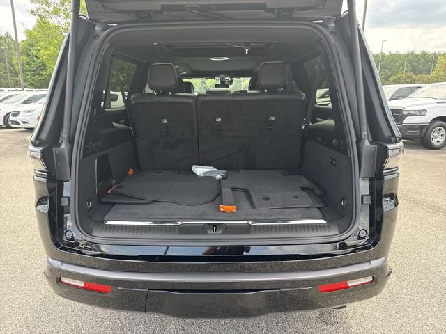 New 2026 Black Jeep Summit Reserve image 20