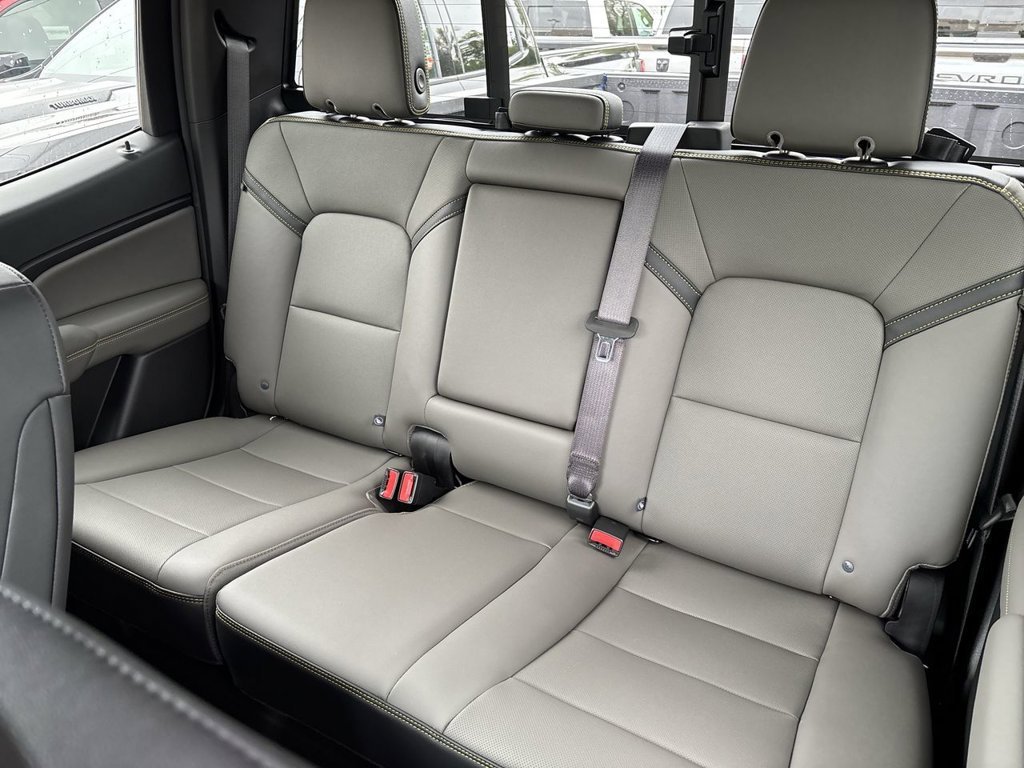 2026 Chevrolet Colorado ZR2 - Photo 28