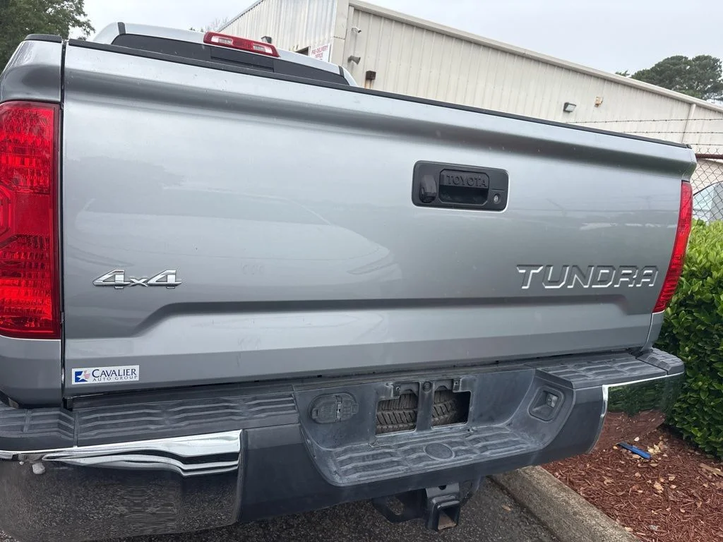 Used 2019 Silver Toyota SR5 image 8