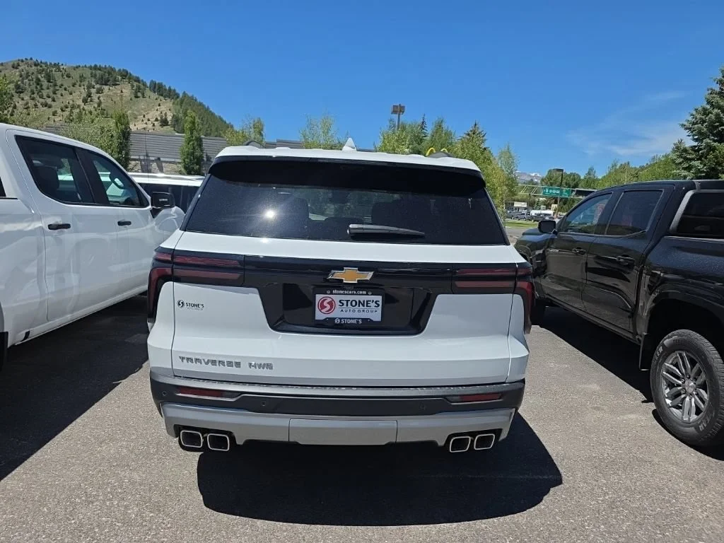 2026 Chevrolet Traverse LT - Photo 6