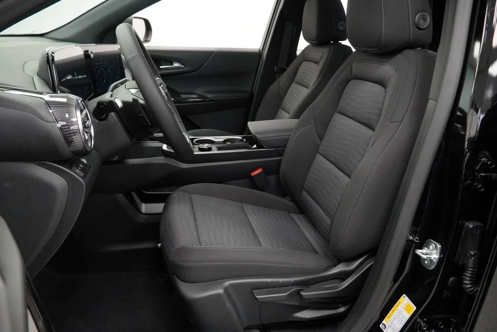New 2027 Mosaic Black Metallic Chevrolet LT image 7