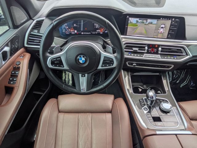 Used 2022 White BMW M50i image 16