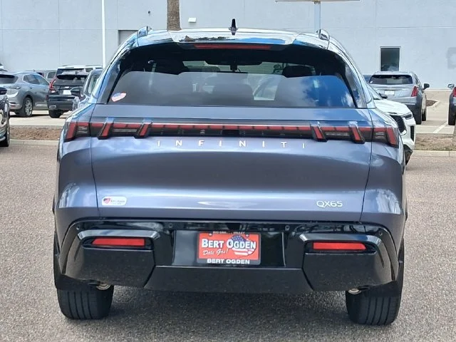 New 2027 MOONBOW BLUE INFINITI Luxe AWD image 5