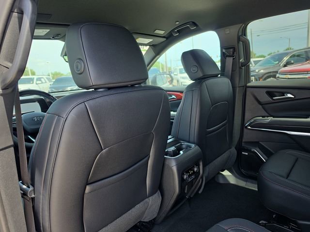 New 2026 Polar White Tricoat Chevrolet Z71 image 9