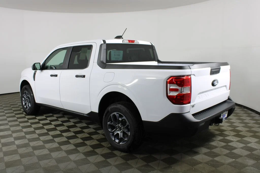 New 2026 White Ford XLT image 4