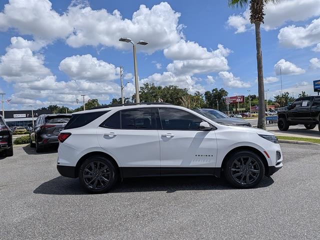 Certified Used 2022 Iridescent Pearl Tricoat Chevrolet RS image 2