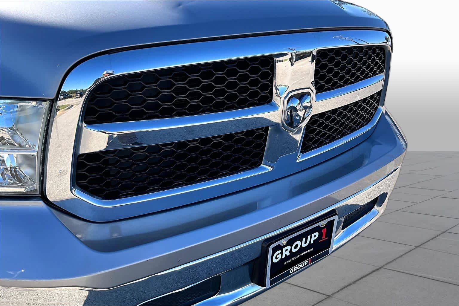 Used 2019 Billet Silver Metallic Clearcoat Ram Tradesman image 29