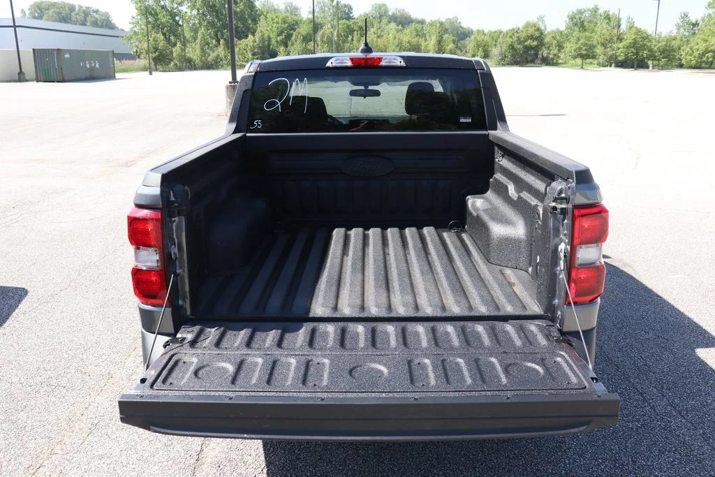 New 2026 Carbonized Gray Metallic Ford XLT image 28