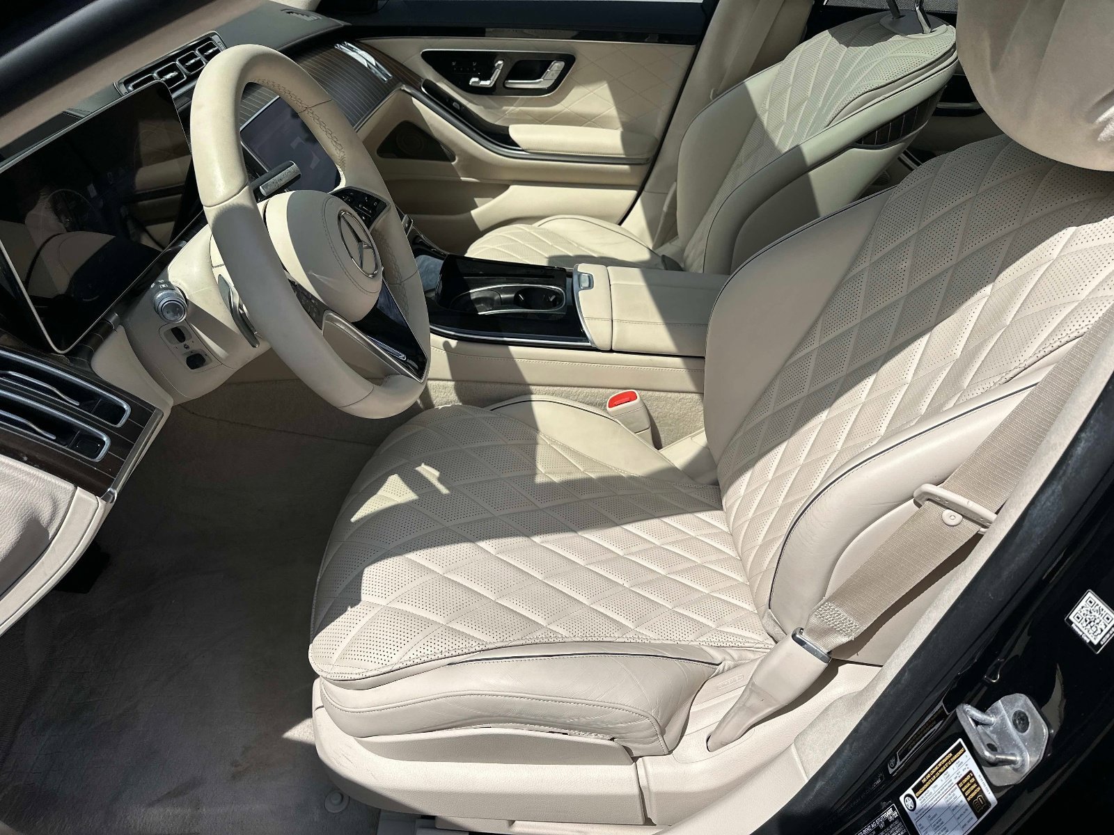 Certified Used 2023 Obsidian Black Mercedes-Benz S 580 image 18