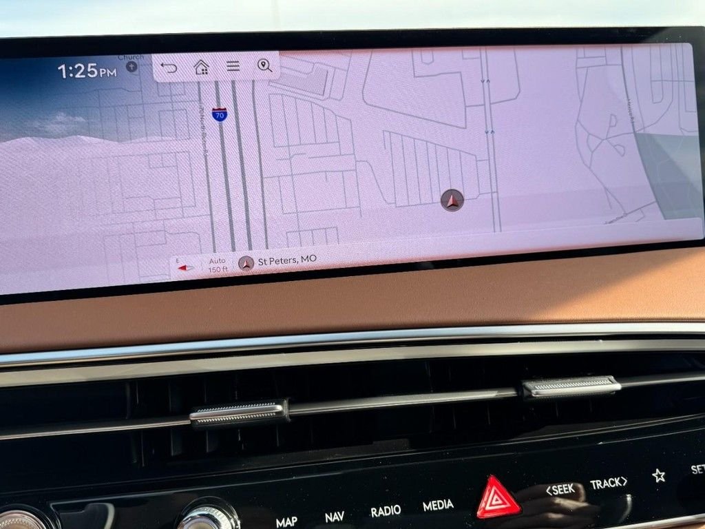 2026 GENESIS GV70 Advanced - Photo 17