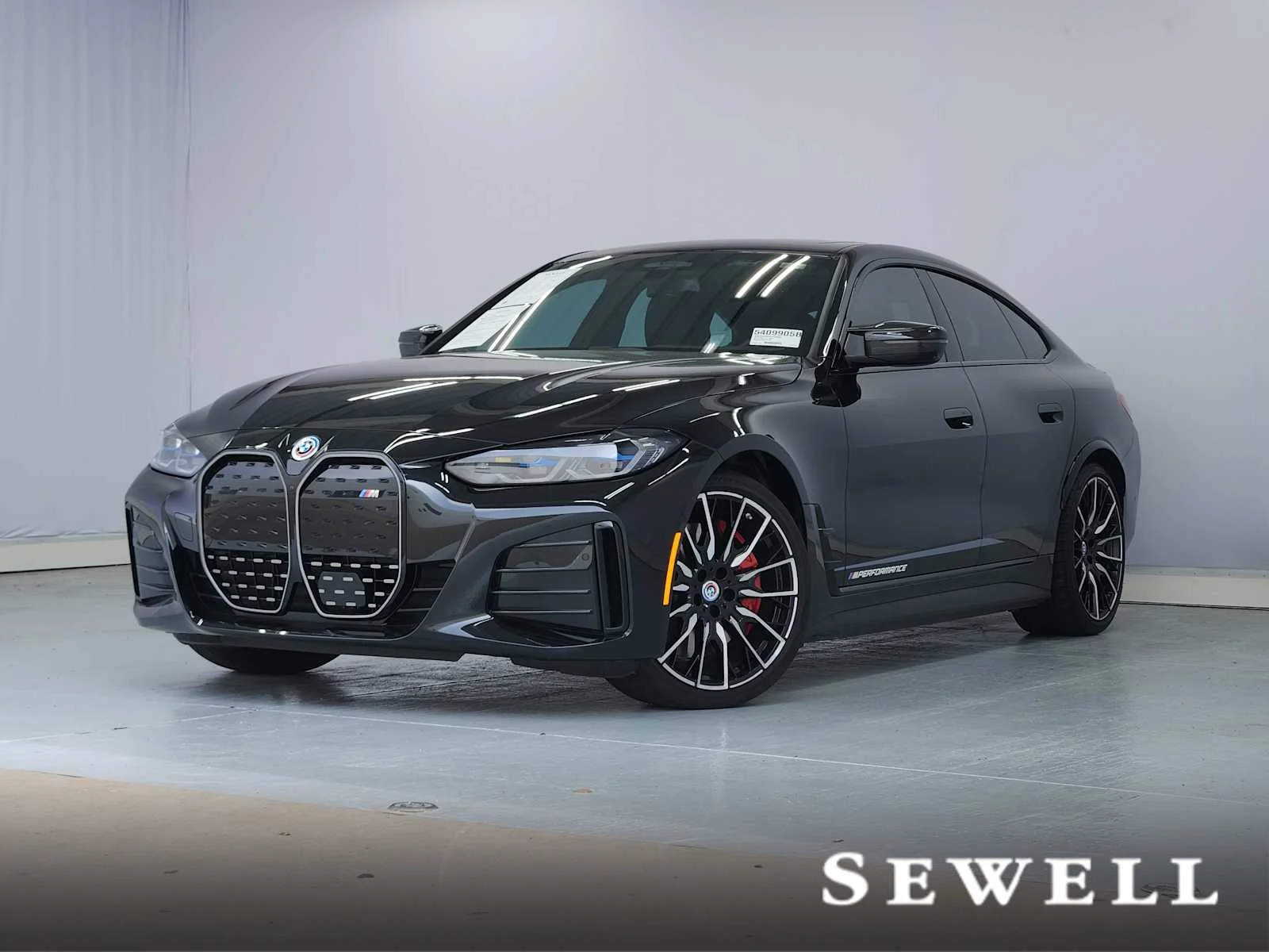 2023 BMW i4 M50's photo