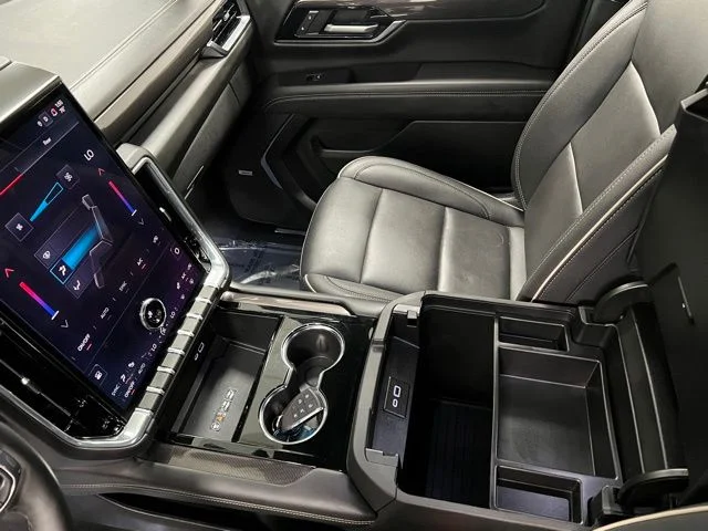 Used 2025 Gray GMC Elevation image 39