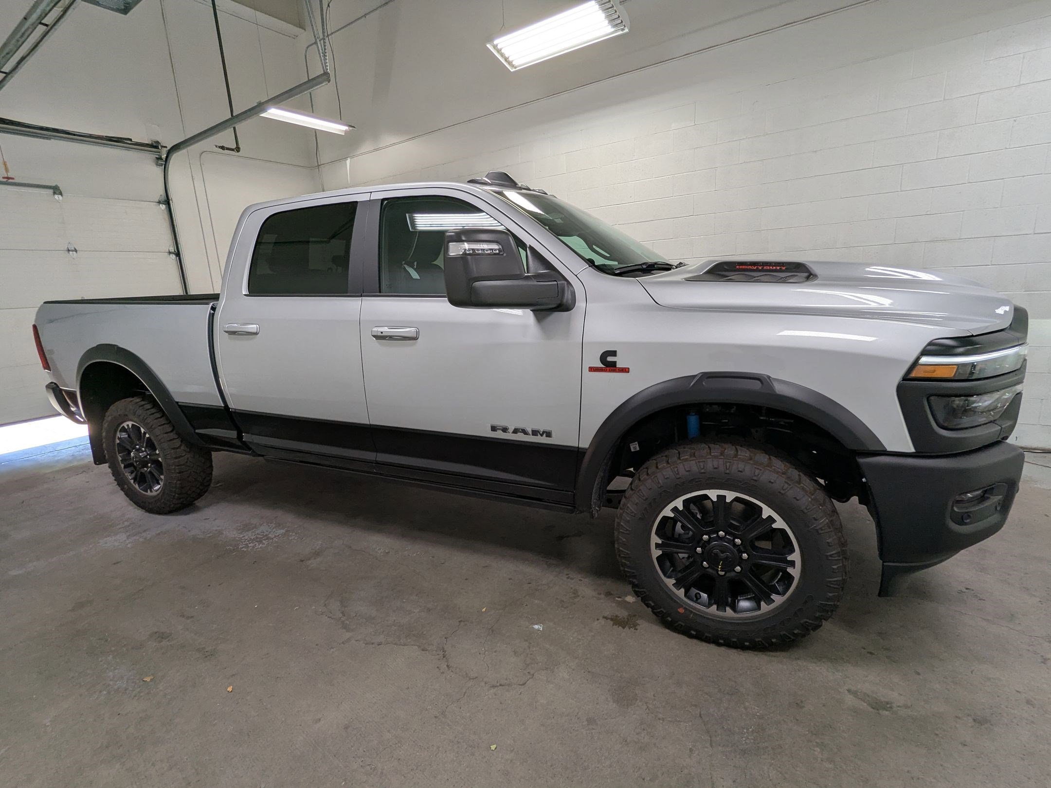 New 2026 Silver-Zynith Exterior Paint RAM Rebel image 3