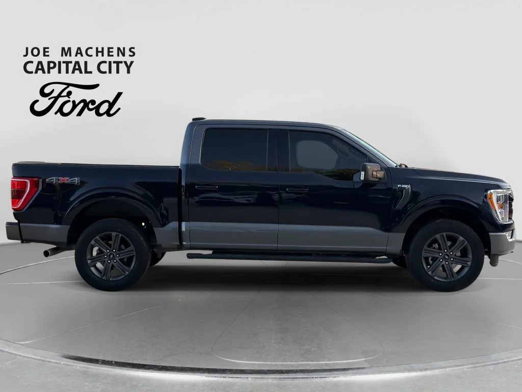 Used 2023 Blue Ford XLT image 3