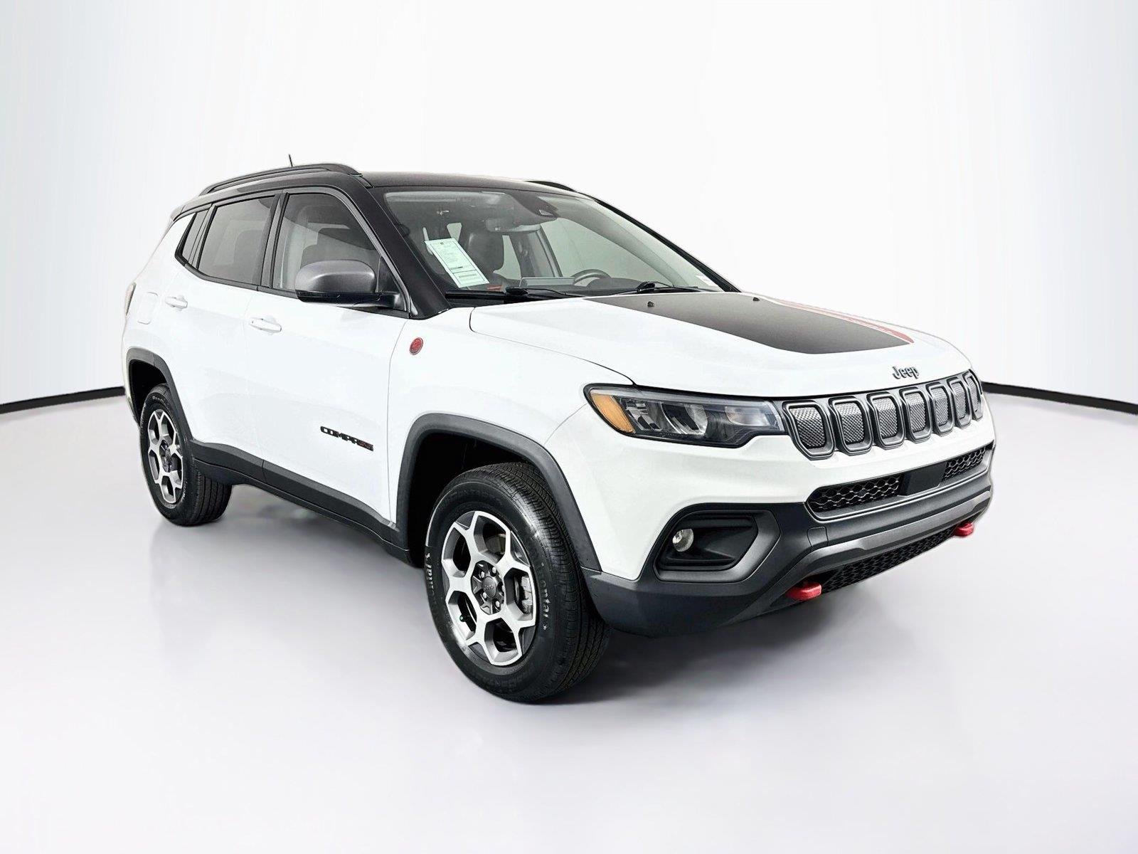 Used 2022 Bright White Clearcoat Jeep Trailhawk image 8
