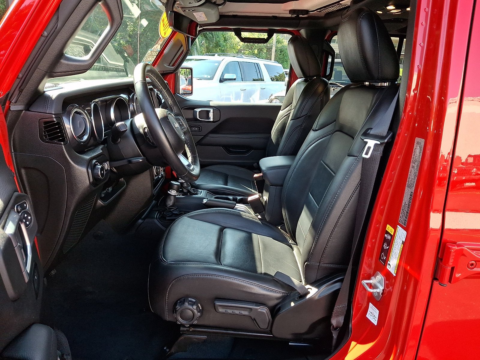 Certified Used 2022 Firecracker Red Clearcoat Jeep Unlimited Sahara Altitude image 14