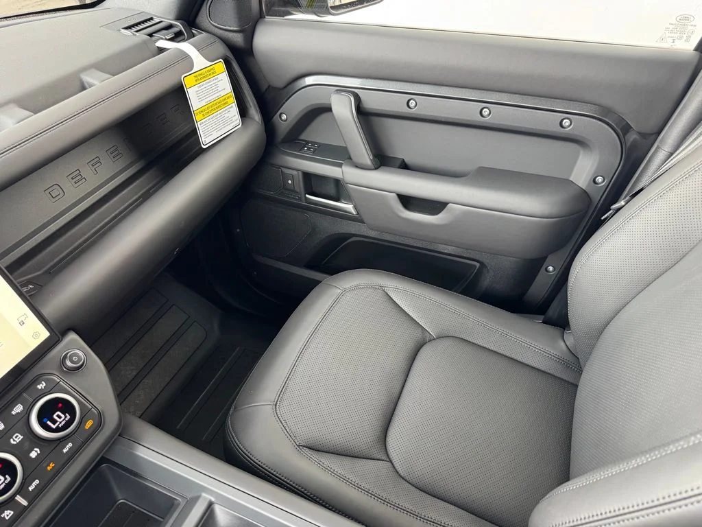 New 2026 Carpathian Grey Prem Met Land Rover S image 23