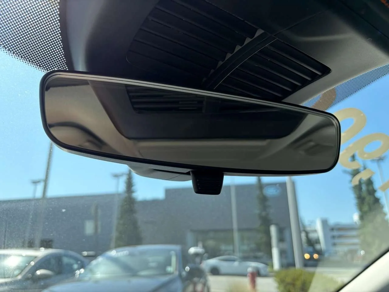 Used 2025  Mazda GS image 28