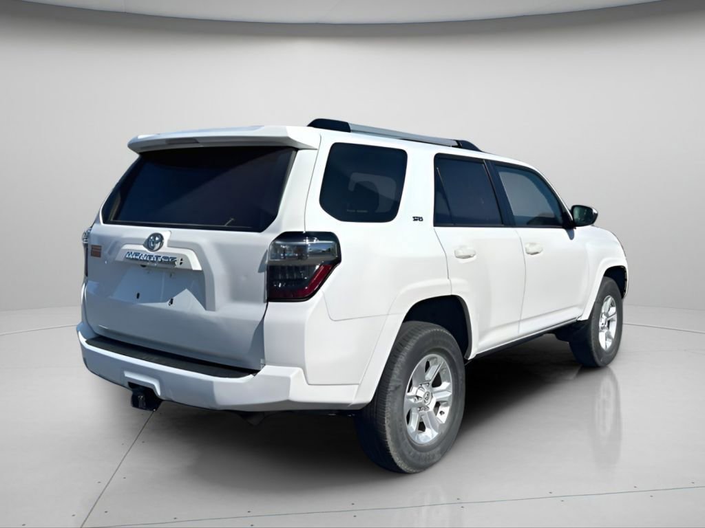 Used 2023 Ice Toyota SR5 image 4
