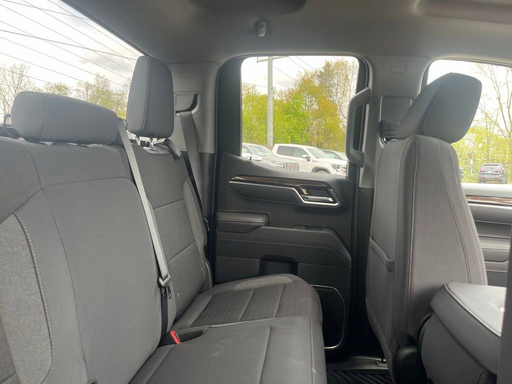 Used 2026 Titanium Rush Metallic GMC Elevation image 36