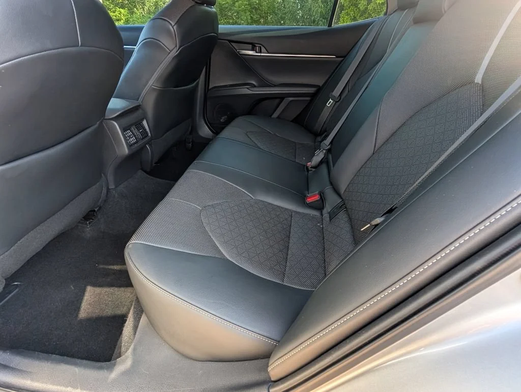 Used 2022 Silver Toyota XSE V6 image 21