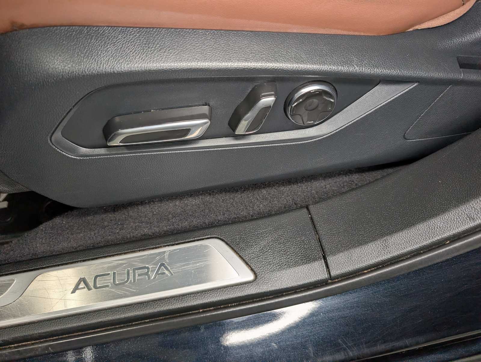 Used 2020 Majestic Black Pearl Acura w/Technology Pkg image 32
